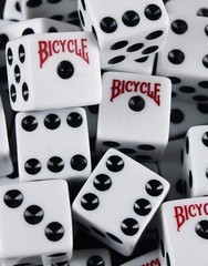 5 Count D6 Dice Set – Classic White & Black for Family Game Nights