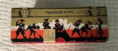 Vintage 1941 Treasure Hunt Game – Original Box – Pieces of Eight CARDBOARD