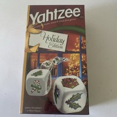Yahtzee Holiday Edition Christmas Family Dice Game Hasbro USAopoly New
