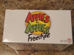 Mattel “Apples to Apples” Card Game Family Fun Freestyle Word Game Ages 10+ NIB
