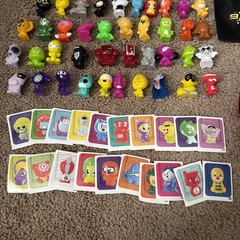 Gogos Gogo’s Crazy Bones 60 Figurines 20 Stickers Bag & Carry Case Clip Lot Set