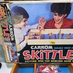 Vintage Carrom Skittles Spin Top Bowling Game 2 Tops, 12 Pins, String, Box. #401