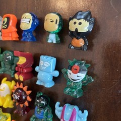 Lot of 20 Series 2 EVOLUTION Gogos Crazy Bones gogo’s