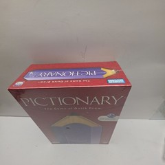 Pictionary The Game of Quick Draw Hasbro 2007 Sealed