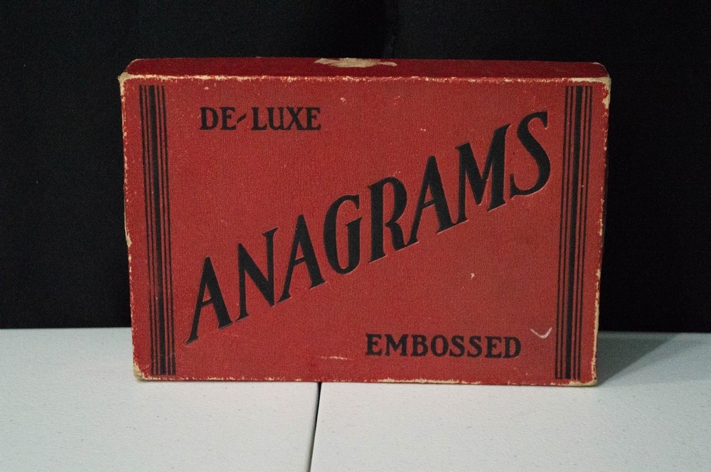 Vintage 1930’s De-Luxe Anagrams Game