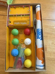 Poppin Hoopies 1968 Board Game Ideal Toys Board Pieces Box missing 1 hoppie