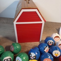 Uno Moo Preschool Game 28 Figures, Barn Carry Case, Farm Animals – Complete set
