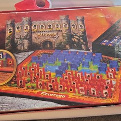 Milton Bradley Stratego Board Game Complete 2P 8+ 1996 80 Pieces MPN 4714