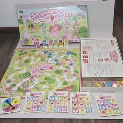 Vintage Strawberry Shortcake Strawberryland Family Board Game Toy COMPLETE 4+