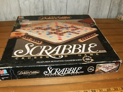 Scrabble Deluxe Edition 1989 Rotating Turntable Mahogany Tiles Complete