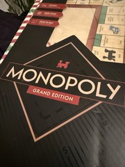 Monopoly Grand Edition Deluxe Folding Wood Frame – New and Sealed