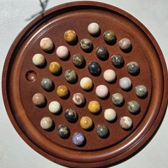 Vintage 1994 Bombay Company 13.5” Solitaire Wooden Game Board 36 Marbles