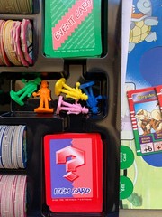 1999 POKEMON MASTER TRAINER board game. Only Missing 1 pink chip. (Tentacool)