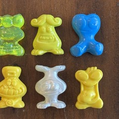 SET of Skinny Bombers Gogo’s Crazy Bones USA version set of 8 Figures