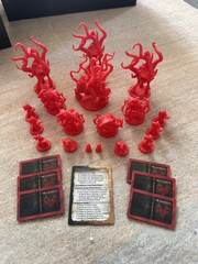 Cthulhu Wars Board Game First Edition Core Set – Complete, Open, Damaged Insert