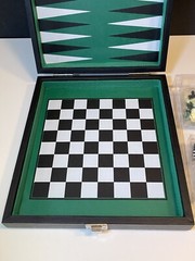 VTG 5 In 1 Compact Travel Game Set Chess~Backgammon~Checkers~Domino~Poker Dice