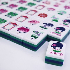 Dark Green Crystal American Acrylic Mahjong Set 160 Tiles for Game Night Gift