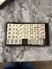 Antique Chinese Mahjong 5 Drawer Wood Box Set Bamboo Bone Mah-Jongg 144 pieces.