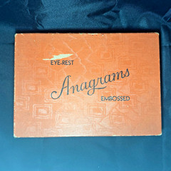 EYE REST ANAGRAMS PRE-SCRABBLE GAME EMBOSSED YELLOW VTG 1930s TEACHING TOY 3103