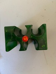 VINTAGE MAH JONGG SWIRLED BAKELITE BANK CHIP HOLDER & Chips