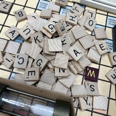 Scrabble Deluxe Edition w/ Rotating Wooden Game Board Turntable Lazy Susan 2012