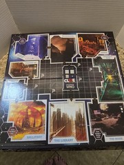 Clue Classic Mystery Game BBC Doctor Who Edition USAOPOLY 2015 Tardis Complete