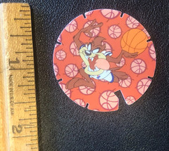 (2)x Taz Tasmanian Devil 1996 Warner Bros. Space Jam Movie Tazo Game Cap Pogs