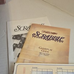 1999 Scrabble Deluxe Rotating Turntable Edition w/Maroon Tiles **COMPLETE**