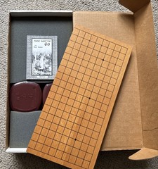 Japanese Go Set Wooden Board Stones Vintage Used Japan, Complete, Near Mint! FS!