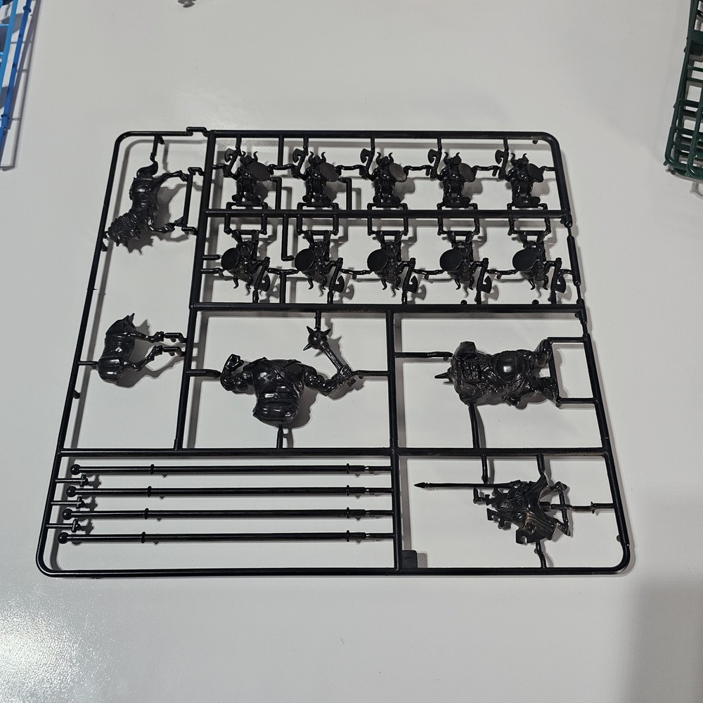 Warhammer Fantasy Battle Masters Board Game 1992 Parts Chaos Army Sprue