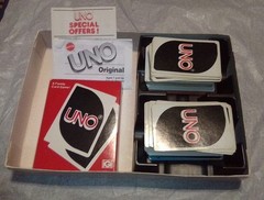 Deluxe UNO game – 1978 edition 90% complete w/box missing ( -7 cards )