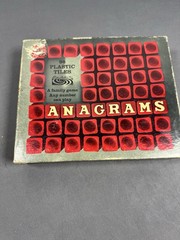 Vintage Anagrams Game – Missing 1 Tile