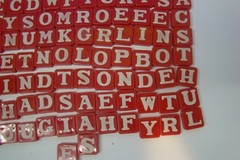 VTG Parkers Brothers Inc Anagrams & Letters, 93 Plastic Tiles – crafting