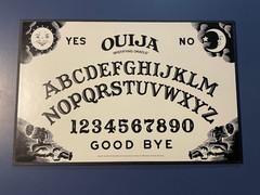 Glow-in-the-Dark Ouija Board Game Parker Brothers 1998 COMPLETE