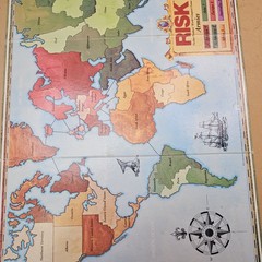 1990 Risk & Castle Risk Parker Brothers – Incomplete Set for Parts/Repair