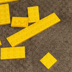 Lego Lot of Yellow Bricks – Please Read Description – Lot 240