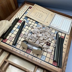 Scrabble Deluxe Edition w/ Rotating Wooden Game Board Turntable Lazy Susan 2012