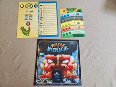 Terror in Meeple City (Rampage) Dexterity Board Game Repos 2013 RARE