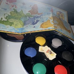 Risk Global Domination Travel Strategy Board Game COLLECTORS TIN 2 Players 10+