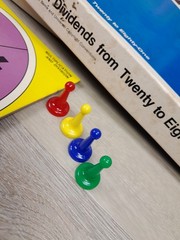 1985 Media Materials MATHFACTS GAMES Self-Check Division Facts Rare