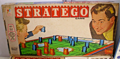 STRATEGO WAR STRATEGY BOARD GAME MILTON BRADLEY 1961 BOXED COMPLETE