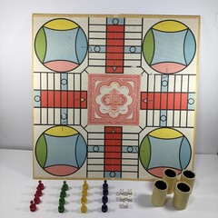 VTG Parcheesi Royal Game India Selchow & Righter Board Wooden Pieces Dice Cups