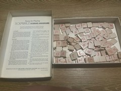 Selchow & Righter Scrabble Scoring Anagrams 1975 Vintage Tile Game 2+