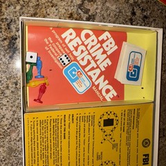 1976 Milton Bradley FBI CRIME RESISTANCE 100% Complete Game 2~4 Players