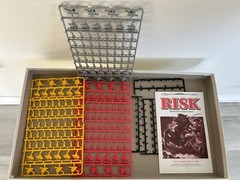 RISK VINTAGE 1998 BOARD GAME Parker Brothers WORLD DOMINATION