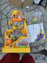 TOMY Don’t Bite the Pavement Skateboarding Electronic Table Game Ages 6+