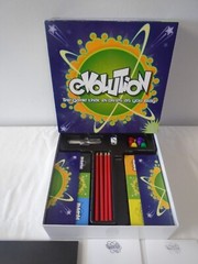 Evolution The Game That Evolves As You Play Board Game [Platypus Games 2004]