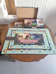 Hasbro E8915 Monopoly Longest Game Ever Edition Complete Used Once