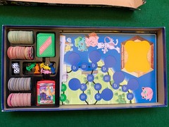 1999 POKEMON MASTER TRAINER board game. Only Missing 1 pink chip. (Tentacool)