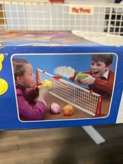 Vintage 1986 Milton Bradley PIG PONG Tabletop Game Complete